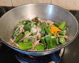 A picture of step 3 of Curd Okra or Dahi ki Bhindi..