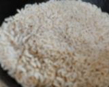 A picture of step 2 of Murmura chiwda.
