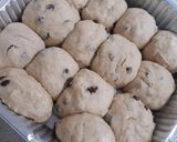 A picture of step 5 of Ama-Easter Buns - Easter Buns - Paasbolletjies.