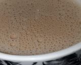 A picture of step 3 of Masala doodh pati.
