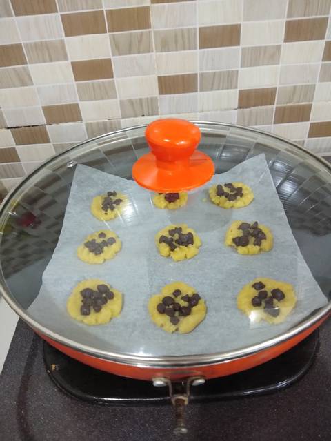 Langkah-langkah untuk membuat Cara bikin Coconut Cookies - Kukis Santan - Takaran Sendok - No Oven
