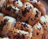 Foto langkah ke 20 dari resep Kreasi Challah / Braided Bread Versi Manis dan Asin.