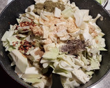 A picture of step 2 of Hamburger Cabbage Soup.