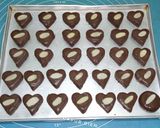 Foto langkah ke 5 dari resep Chocolate Almond Cookies.