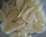 A picture of step 2 of Kapi Cho Potatoes.