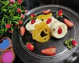 A picture of step 6 of Thandai kulfi with jalebi.