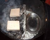 Przepis na wędzone na grillu kacze udka z sosem melasowym krok przepisu 3 zdjęcie