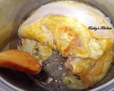 A picture of step 2 of Stir-Fried Egg Pancake.