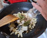 Rizses, húsos, kelbimbós recept fázis 4 fotója