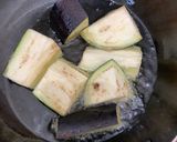Foto langkah ke 1 dari resep Terong Penyet Sambal Terasi.