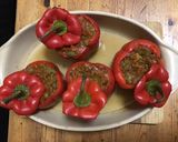 Une image de l'étape 9 de Poivrons rouges farcis bœuf courgettes et basilic.