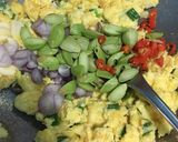 Foto langkah ke 3 dari resep Oseng2 sawi telur pete.