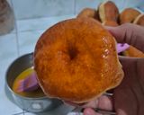 Foto langkah ke 9 dari resep 🍩 Donat empuk topping coklat bubuk.