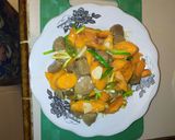 Foto langkah ke 3 dari resep Tumis wortel dengan bakso.