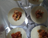 Foto del paso 3 de la receta: Obleas rellenas de atún pisto y huevo duro