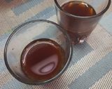 A picture of step 2 of Thai Iced Tea.