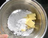 Foto langkah ke 8 dari resep Chocolate Oreo Crush Cake with Cheese.