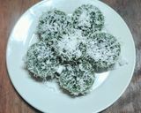 Foto langkah ke 5 dari resep Kue Hijau.