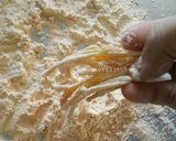 Foto langkah ke 3 dari resep Enoki goreng.
