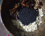 A picture of step 1 of Banana Dates Overnight Oats.