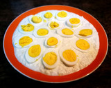 Foto del paso 4 de la receta: Huevos de corral cocidos sobre salsa de rábano negro crudo
