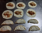 Foto del paso 3 de la receta: Empanadas de atún, cebolla y pimientos 😋🍽️🍔🐟🫑🌶️🧅