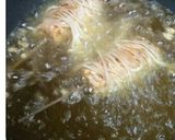 A picture of step 8 of Paneer -papdi-spindles.