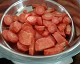 A picture of step 1 of Vegan Steamed Carrot Basundi.