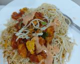 A picture of step 11 of Singaporean rice noodles.