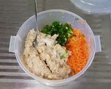 Foto langkah ke 1 dari resep Chicken Egg Roll.