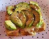 Foto del paso 5 de la receta: Tosta de minitostas con queso, jamón y aguacate