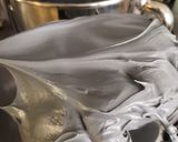 Une image de l'étape 2 de Macarons chocolat au lait.