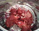 Une image de l'étape 1 de Joue de boeuf aux épices et raisin.