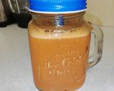 A picture of step 3 of Freshly squeezed carrot and grapefruit juice.
