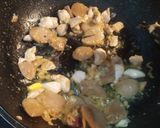 Foto langkah ke 5 dari resep Mie Goreng Seafood ala Resto Chinese Food.