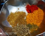 A picture of step 2 of Dry masala aloo.