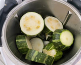 Foto del paso 3 de la receta: Budín de zanahorias pimientos y zapallito