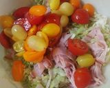 A picture of step 2 of Salad with Ham and Avocado.