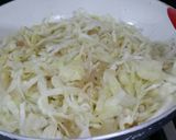 A picture of step 7 of Stir-Fried cabbage and onion with cumin.