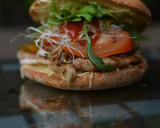 Foto del paso 4 de la receta: Hamburguesa de pollo delicatessen