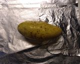 Foto del paso 1 de la receta: Papas y ajos al plomo con mollejas a la chapa