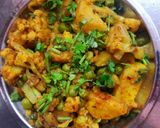 A picture of step 6 of Aloo Gobi Matar (Potato, Cauliflower, and Pea Curry).