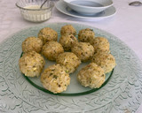 Foto del paso 4 de la receta: Bolitas de arroz y lubina con salsa de yogur