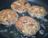 Foto langkah ke 4 dari resep Tuna Pattie.