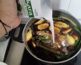 Foto langkah ke 3 dari resep Kolak Pisang.