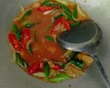 Foto langkah ke 5 dari resep Ayam Goreng Asam Manis.