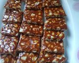 गुड़ मूंगफली की चिक्की (Gud moongfali ki chikki recipe in hindi) रेसिपी चरण 2 फोटो