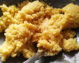 A picture of step 2 of Moong dal halwa.