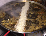 Foto del paso 18 de la receta: Arroz con alcachofas, galeras y camagroc