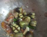 செட்டிநாடு எண்ணெய் கத்திரிக்காய் புளிக்குழம்பு (Ennei kathirikaai pulikulambu recipe in tamil) ரெசிபி ஸ்டேப் 4 புகைப்படம்